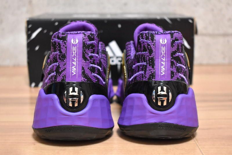 新品 adidas × スターウォーズ Harden Vol.4 SW 26cm EH2456 新品 adidas × スターウォーズ Harden Vol.4 SW 26cm EH2456