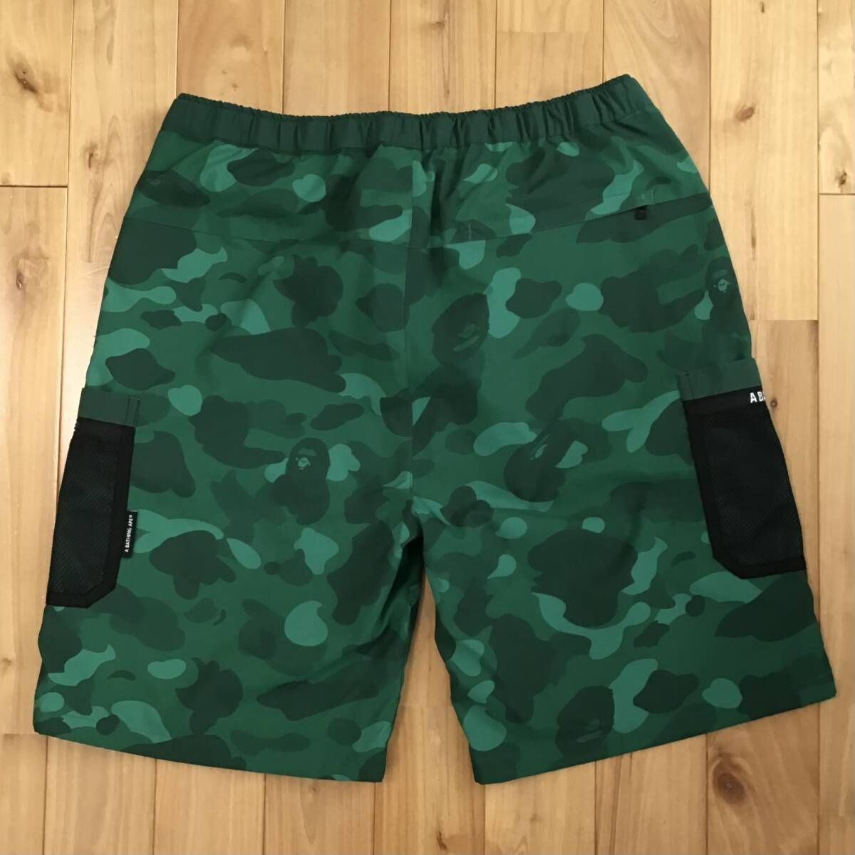 【新品タグ付】 a bathing ape エイプ⭐️ 迷彩 ハーフパンツ く日はお得♪ 猿 カモ エイプ APE BATHING A 迷彩 ハーフパンツ