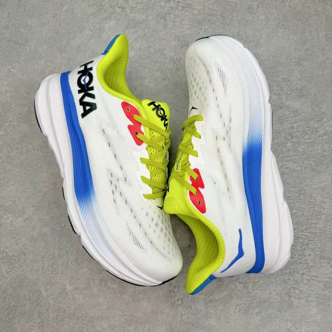 美品 HOKA ONEONE Clifton 9 ホカオネオネ スニーカー 男女兼用