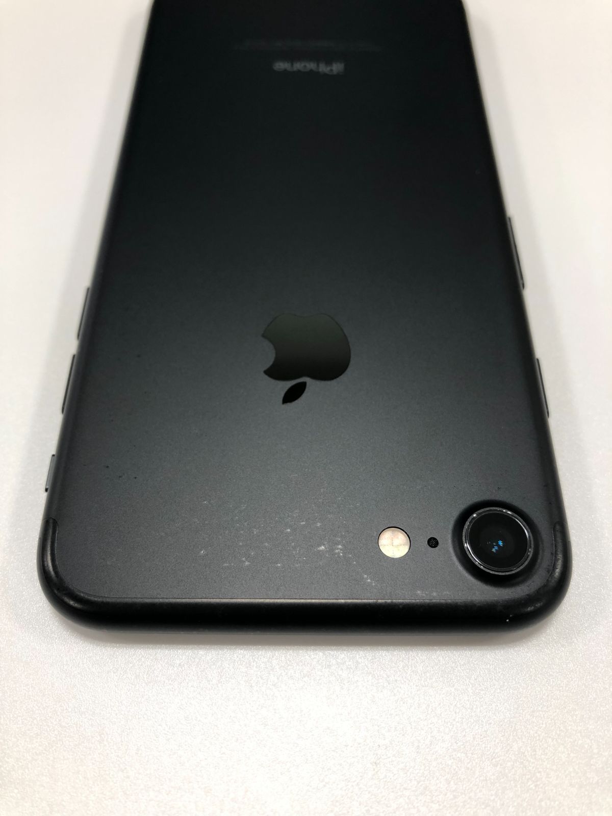 中古】iPhone7 128GB ブラック バッテリー83％ SIMロックあり - Reスマ