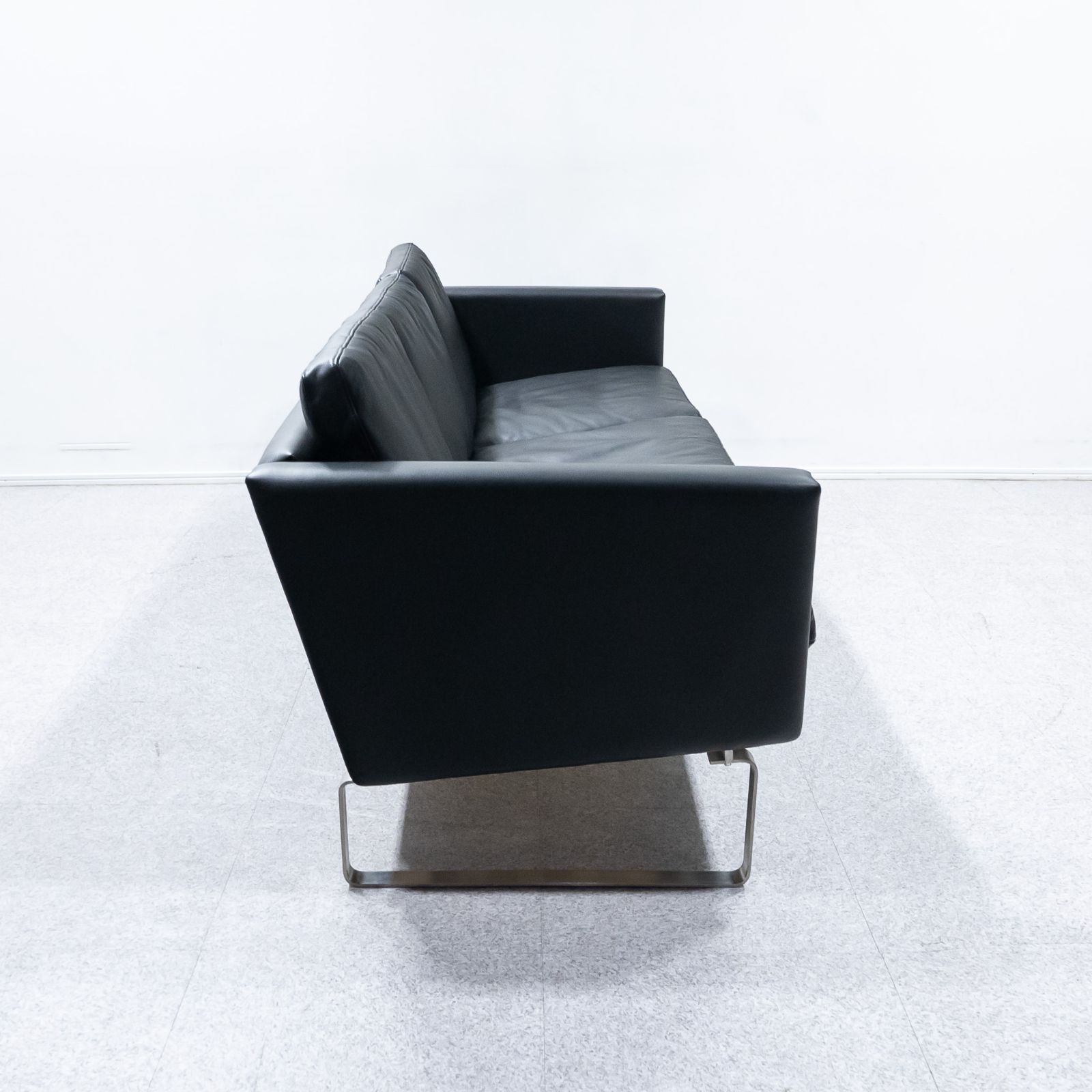 展示品】CARL HANSEN&SON カールハンセン&サン CH103 3人掛け 展示品】CARL HANSEN&SON カールハンセン&サン CH103 3人掛け