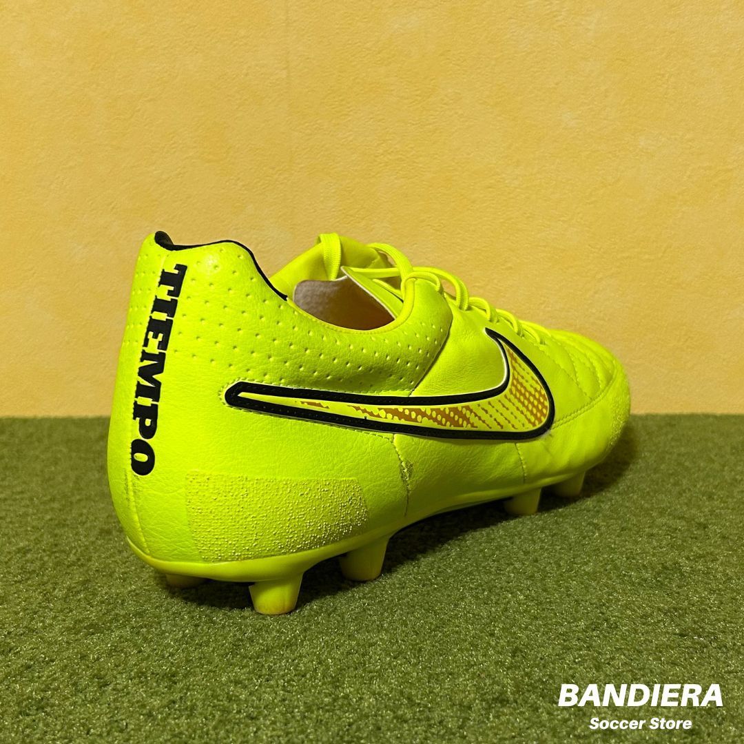 新品・未使用】NIKE ナイキ サッカースパイク ティエンポ