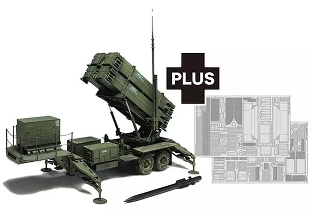 プラモデル 1|35 アメリカ軍 MIM-104F パトリオット SAM PAC-3 M901発射機 エッチングパーツ付属 BL3563SP