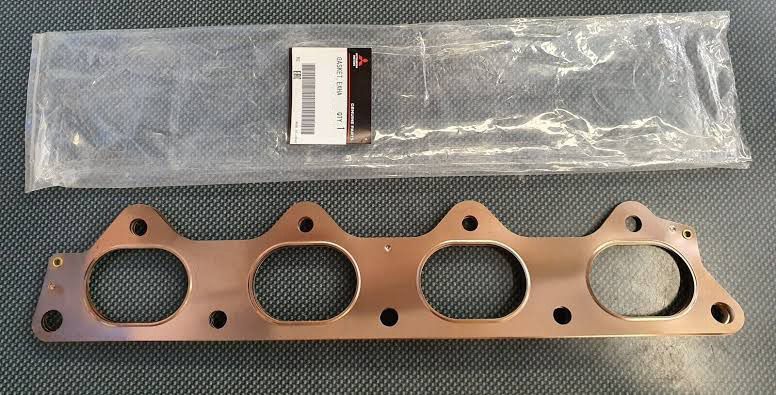 新品！ ランサーエボリューション8 エキゾーストマニホールド 純正品