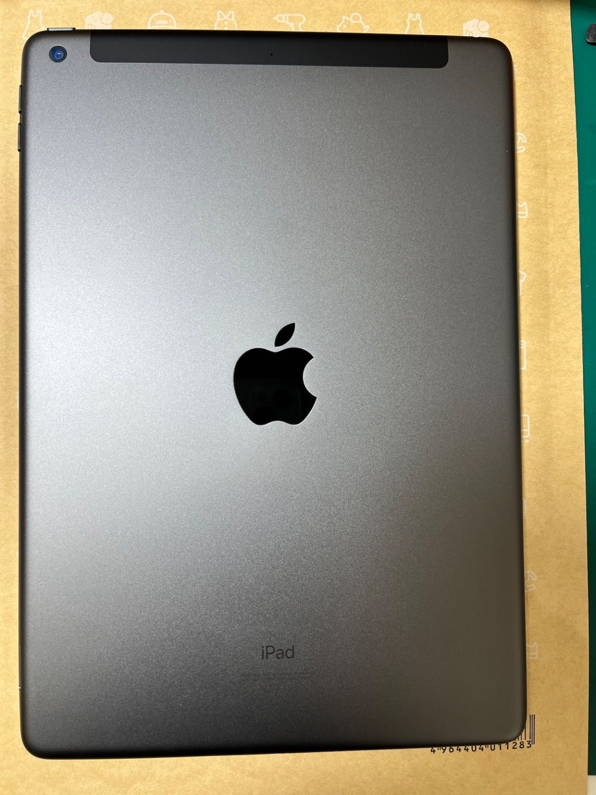 純正買取品】iPad 第7世代 ストア セルラーモデル 32GB スペースグレイ