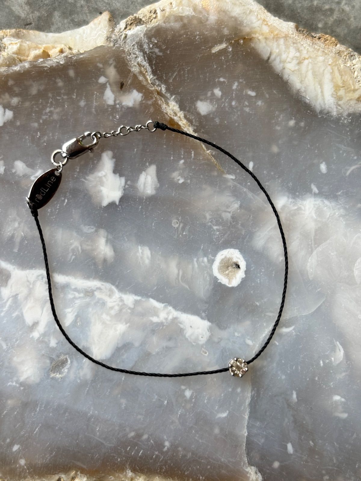 完売品　redlineブレスレット「 Illusion」　ブラック red line ILLUSION ブレスレット - メルカリ