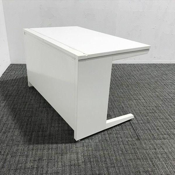 平デスク アドバンス 引出し無 オフィスデスク W1200 オカムラ 平机 ホワイト