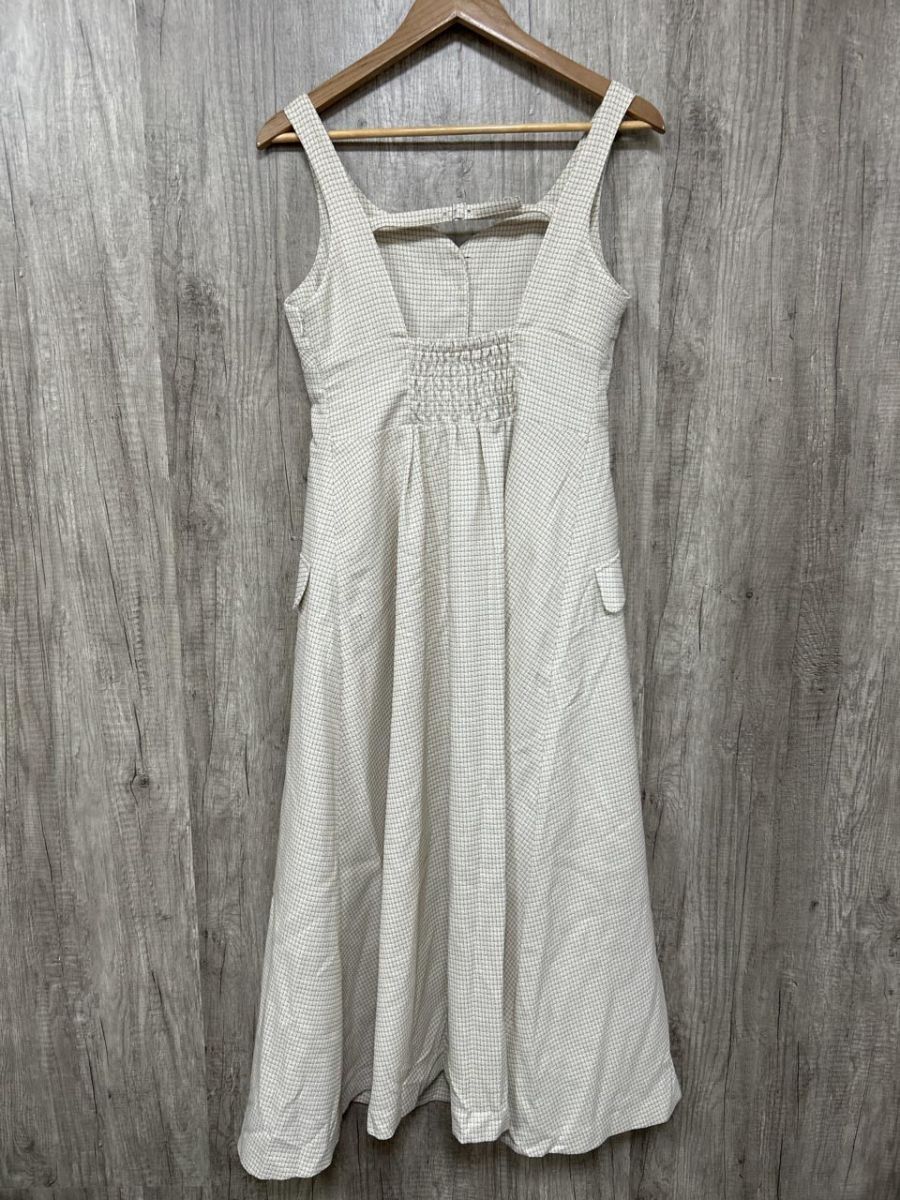 人間国宝 吉田美統 釉裏金彩 椿文 壷 共箱 共布 栞 Y32 人間国宝 吉田美統 釉裏金彩 椿文 壷 共箱 共布 栞 Y32 - メルカリ