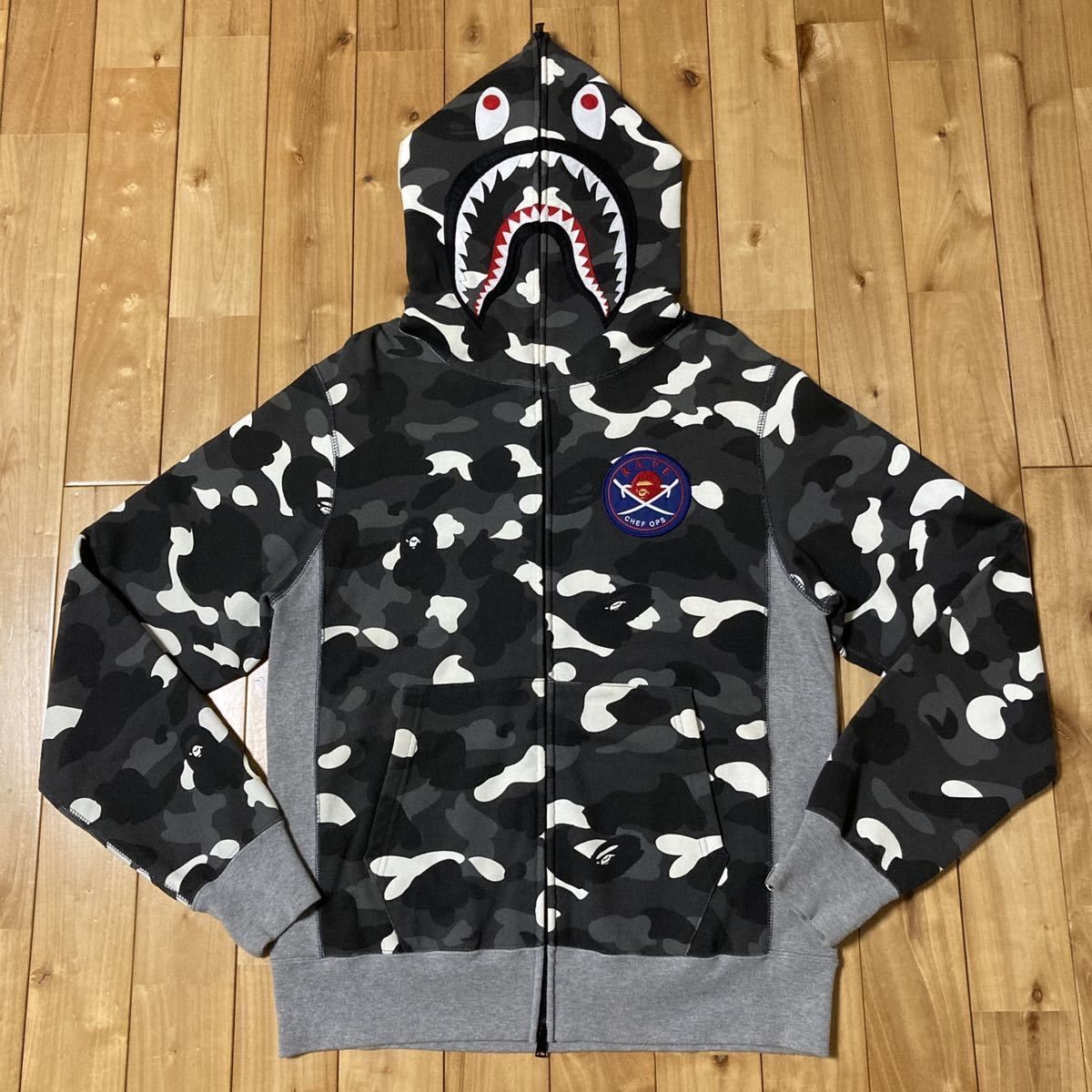 蓄光 city camo シャークパーカー shark ベイプ ape エイプ - メルカリ