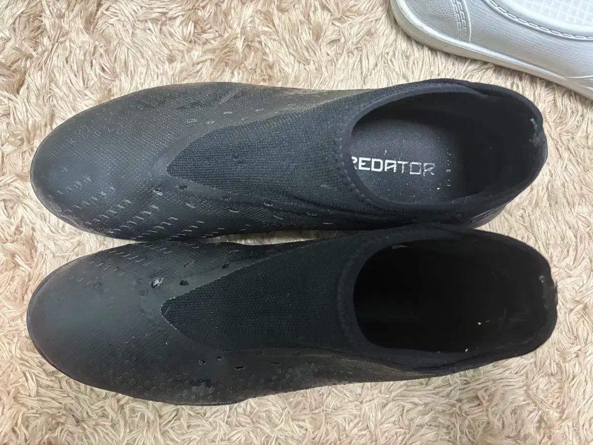 プレデター サッカーシューズ