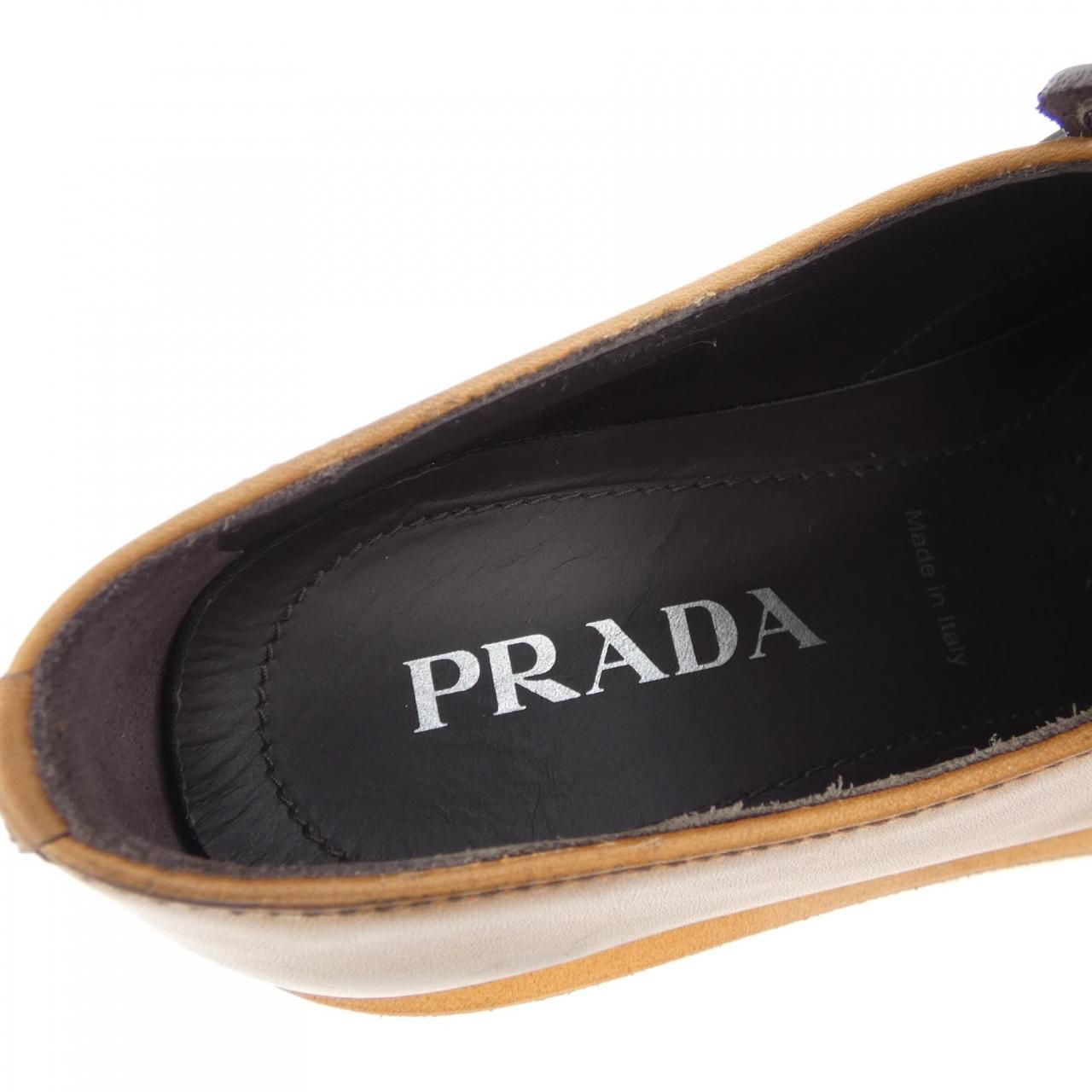プラダ PRADA
