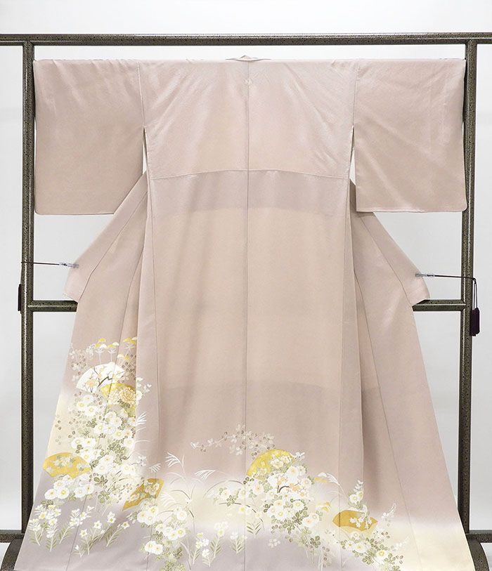 色留袖 正絹 四季花 地紙 身丈165cm 裄丈69cm 五三桐 一つ紋 リサイクル 着物 フォーマル レディース f4075