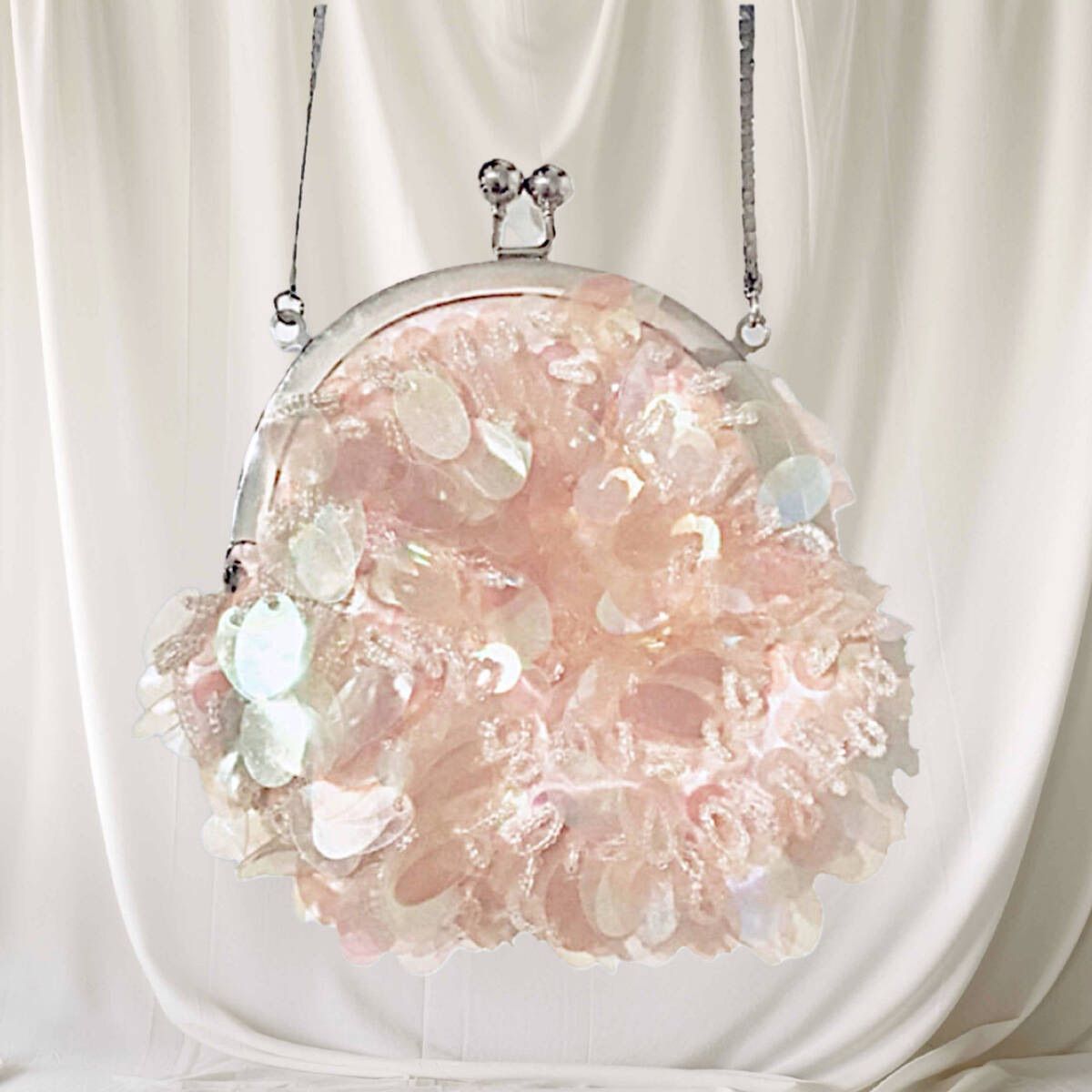 美品　JAMIN PUECH ハート型ビーズパーティーバッグ 美品 JAMIN PUECH ハート型ビーズパーティーバッグ 美品 JAMIN