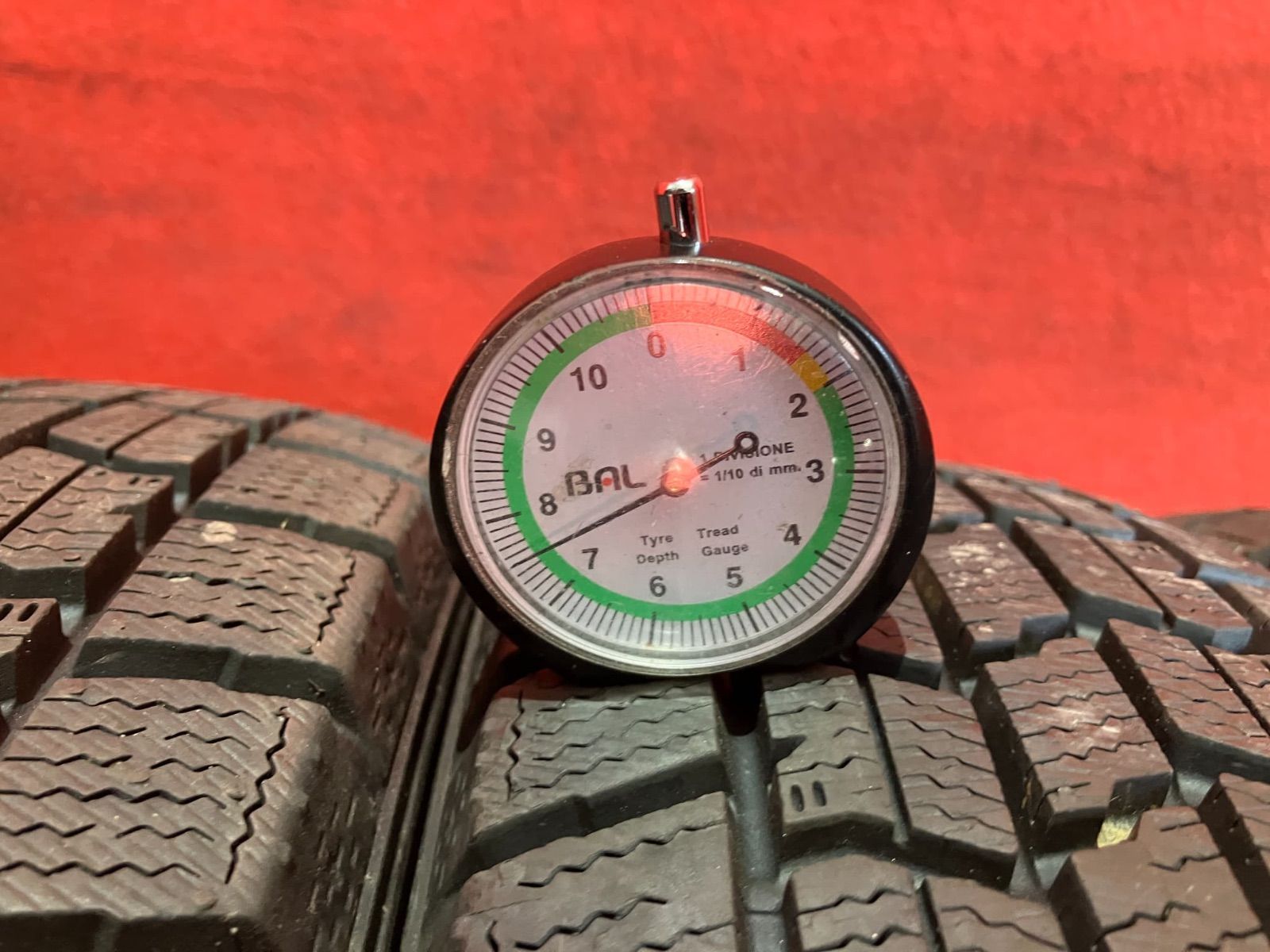 スタッドレスタイヤ 155|65R14