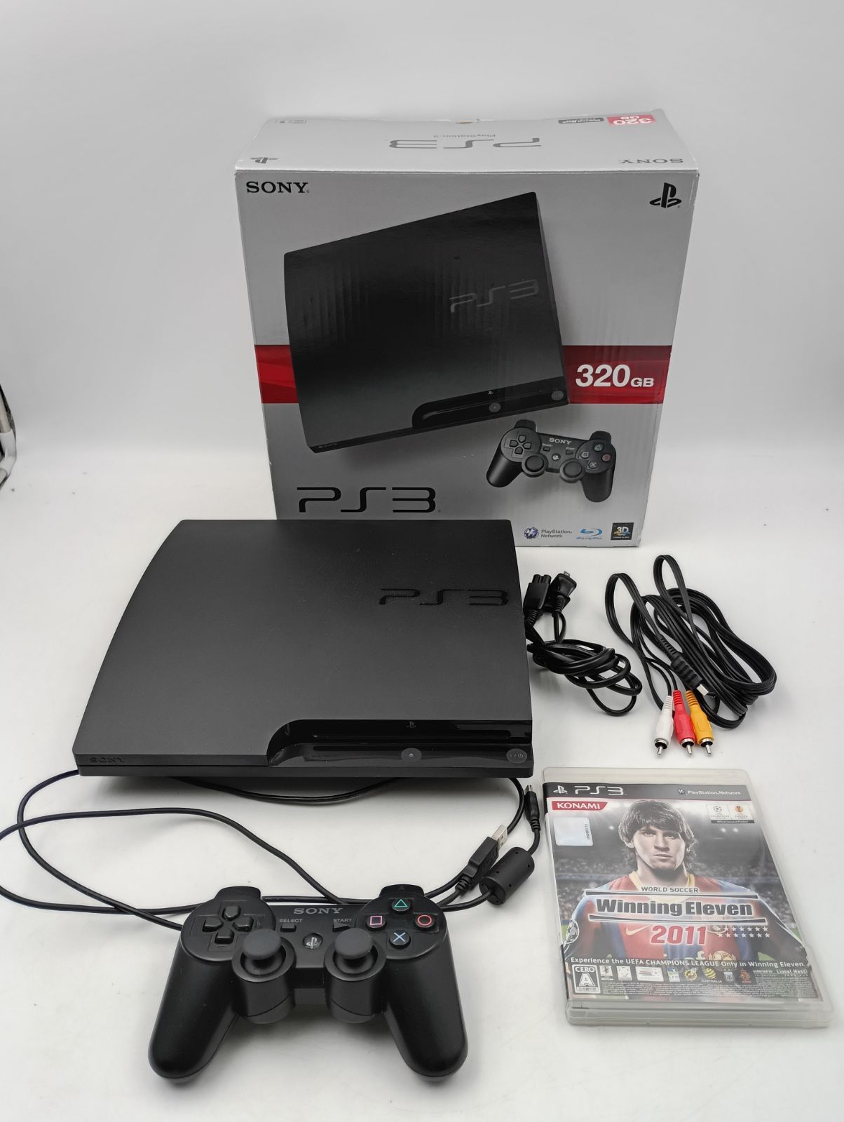 K-1526 PlayStation3 CECH-3000B ブラック 320GB ウイイレ2011付き PS1ソフト 初期化 動作 済み