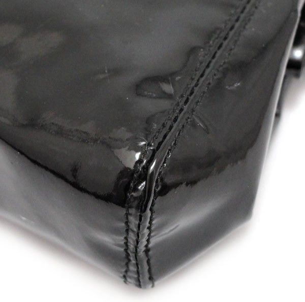 シャネル CHANEL ココマーク がま口 ポーチ 財布 パテント 黒 G金具 1  