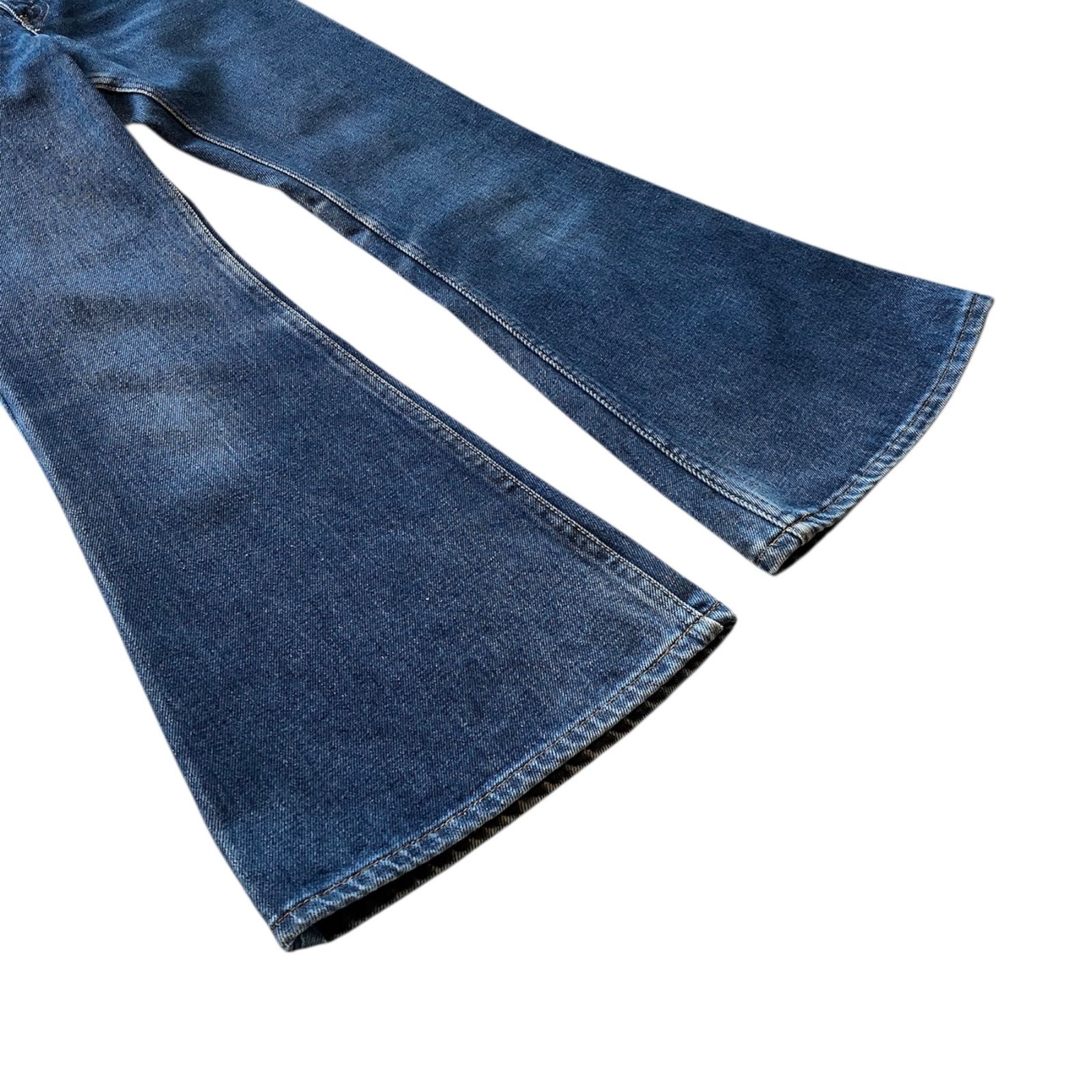 Levi’s 784