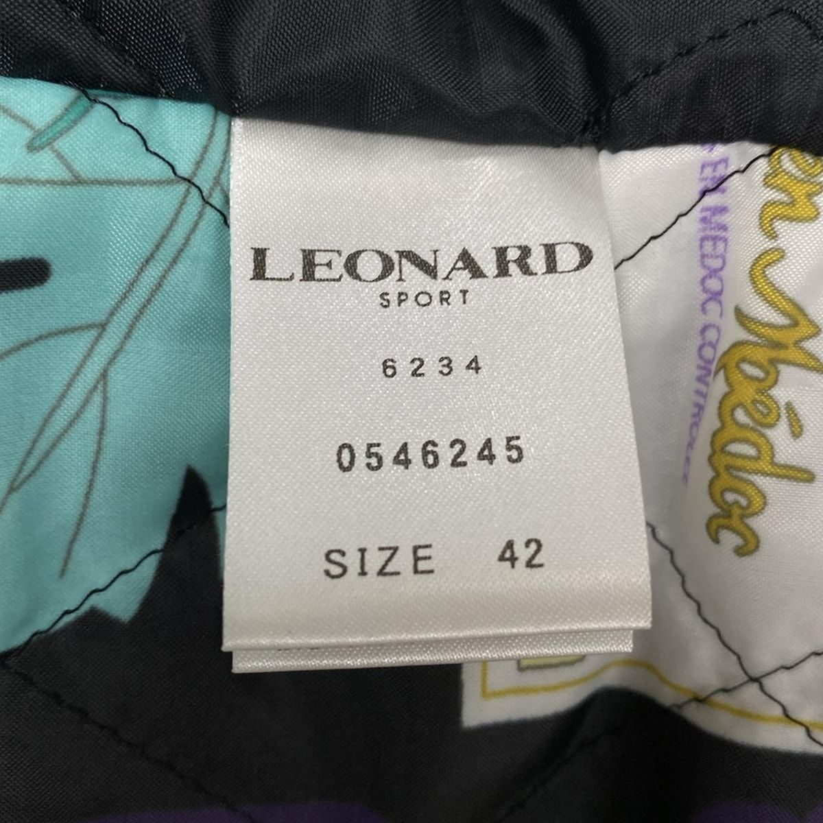 LEONARD SPORT ナイロンコート 美品LEONARD レオナールスポーツ リバーシブル ナイロン コート 花柄