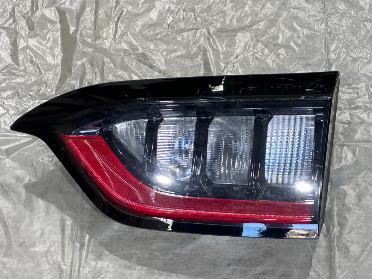 ジープ JEEP チェロキー KL 後期 LED 右側 テールランプ テールライト テールレンズ ゲート側のみ 68336336AH 品 動作 済み 現状品