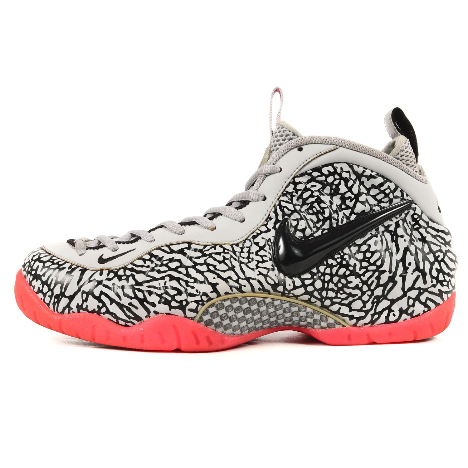 NIKE AIR FOAMPOSITE PRO PRM ELEPHANT 29 - BEEGLE by BooBee - メルカリ