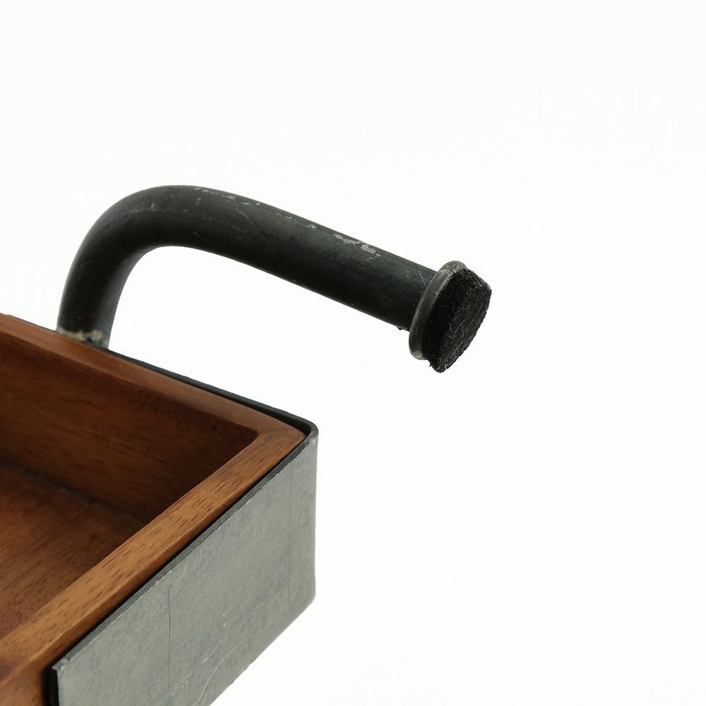 Sサイズ 幅広い場所で大活躍のラダートレイハンガー