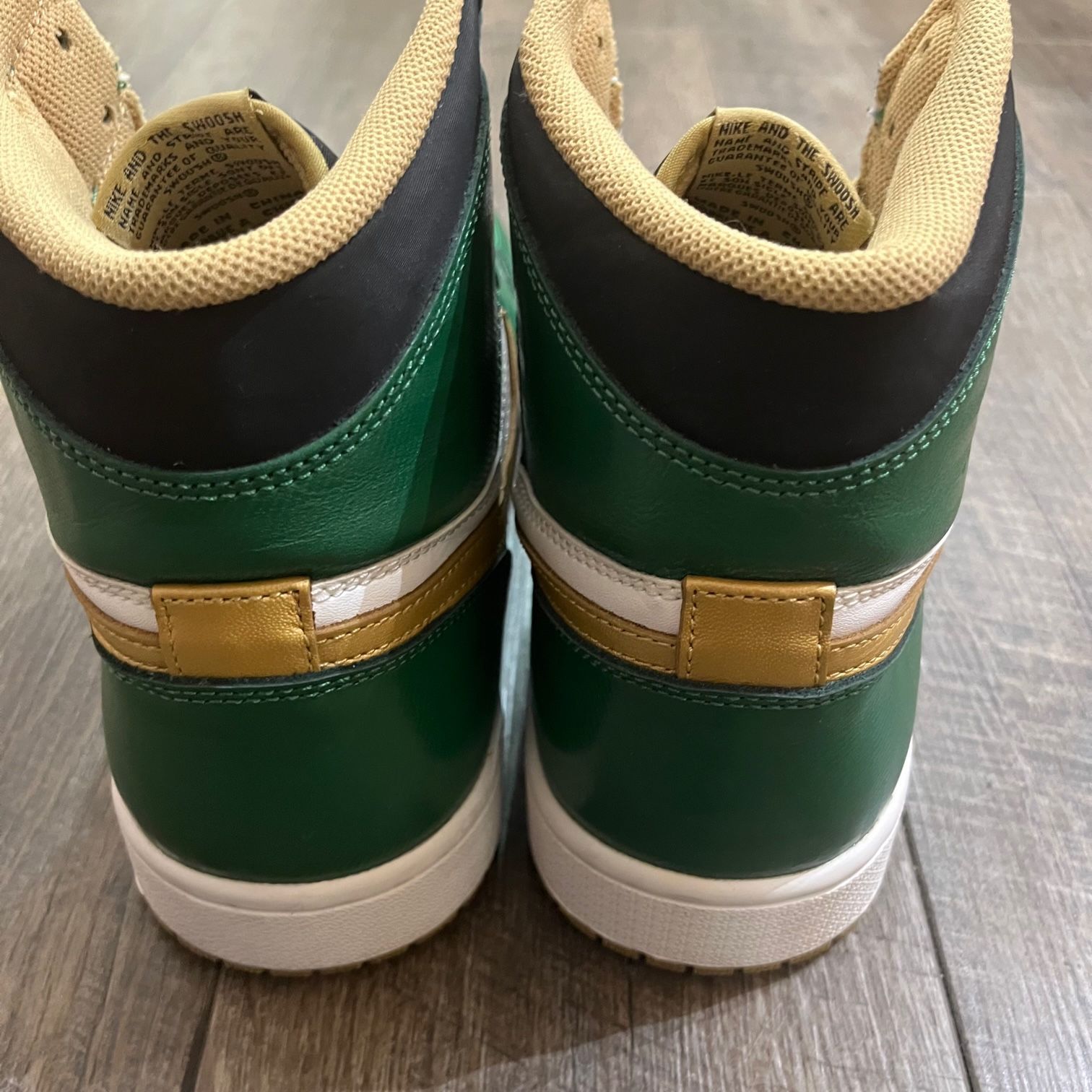 国内正規 NIKE AIR JORDAN 1 RETRO HIGH OG CLOVER ナイキ エア