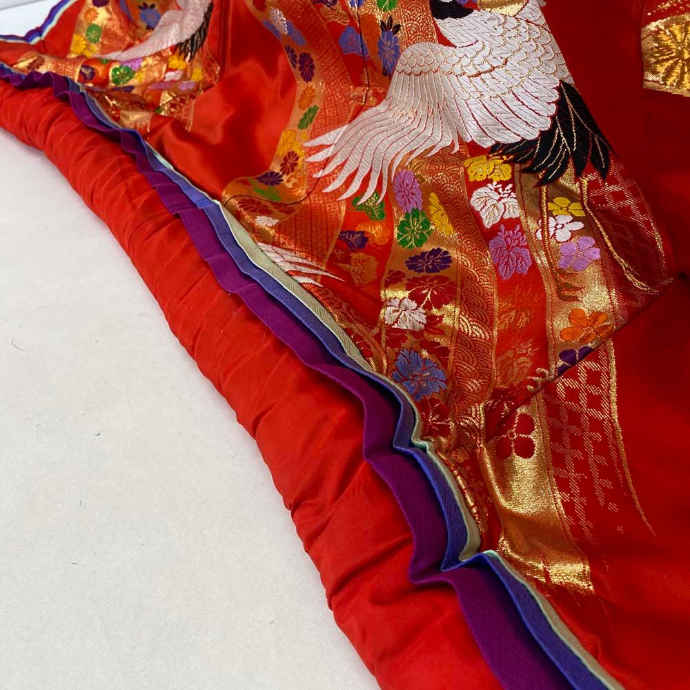 【大特価新品現品メルカリ限定】花嫁用　婚礼衣裳　色打掛　赤黒ぼかし　刺繍 大特価新品現品メルカリ限定】花嫁用婚礼衣裳色打掛赤黒ぼかし刺繍