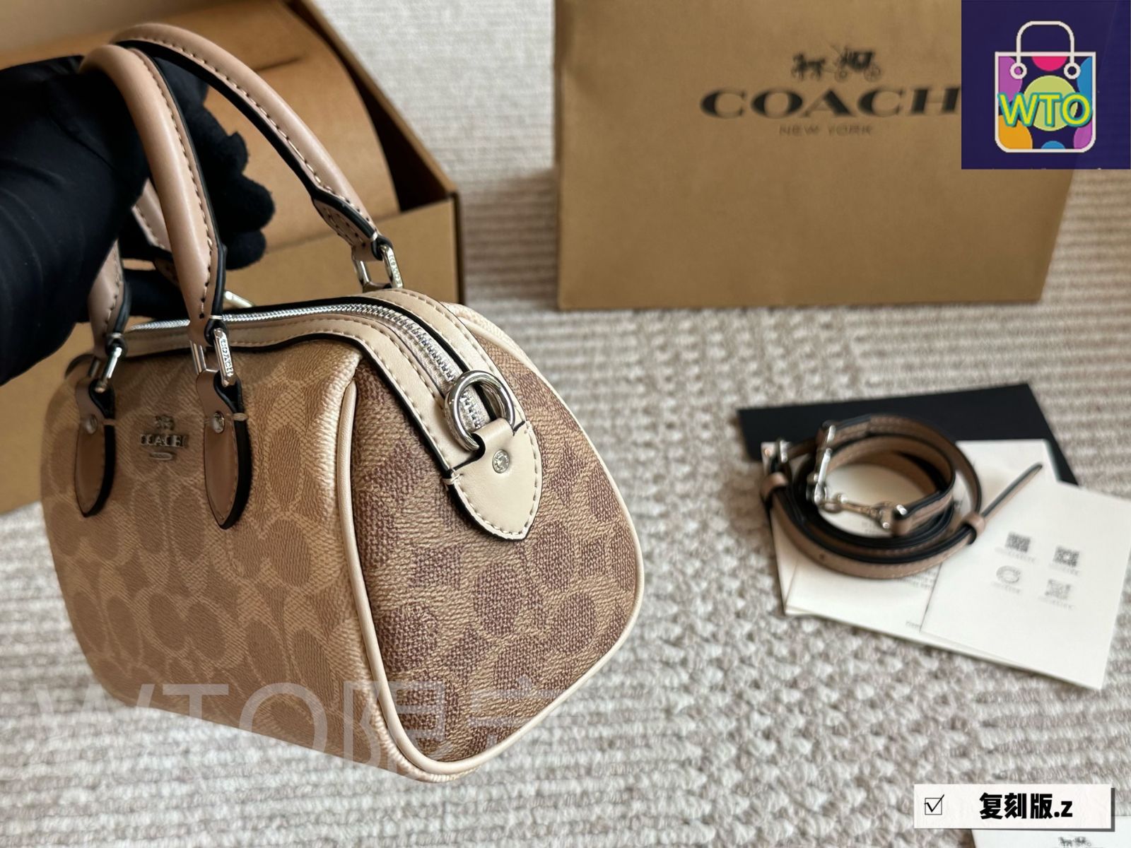 COACH スモール ボストンバック 今日特価】Coach コーチ 23ss ピロウバッグ ミニボストンタイプ