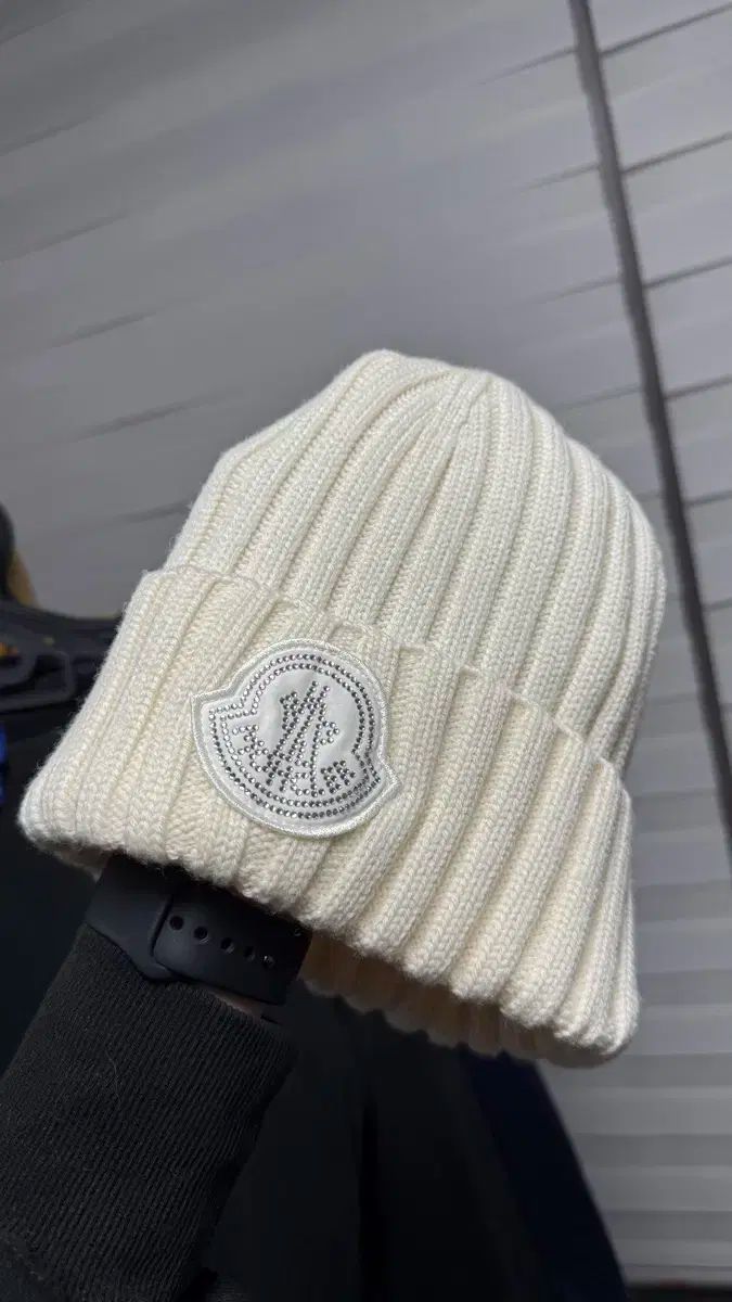モンクレール MONCLER ニット帽 BEANIE ウール 新品 未使用 キッズ男の子｜アクセサリー＆シューズ｜モンクレール公式