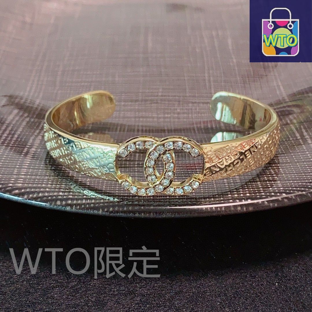 今日WTO】CHANEL 最新モデル C サイン ローゼゴールド