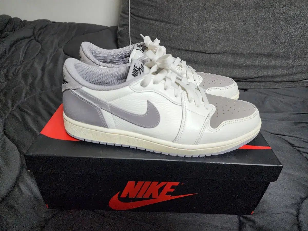 ジョーダン 1 ロー OG アトモスフィア グレー サイズ 265