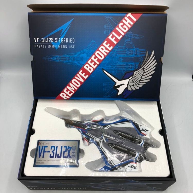 中古】バンダイ DX超合金 VF-31J改 ジークフリード (ハヤテ 中古】バンダイ DX超合金 VF-31J改 ジークフリード (ハヤテ