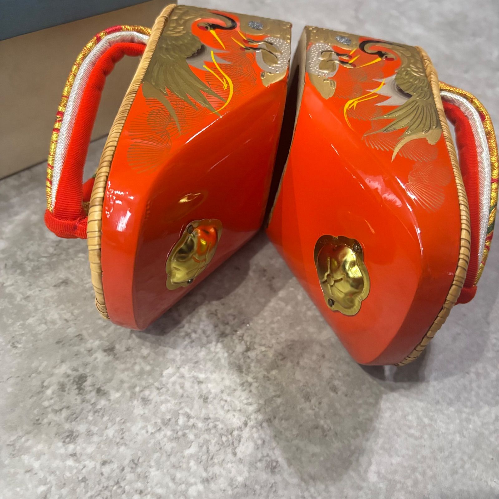 七五三 3歳 女の子 ぽっくり こっぽり 鶴柄 朱赤 金塗り 鼻緒金襴 レトロヴィンテージ 和装小物 昭和レトロ 木製高台下駄 USTAUSTRALIA_COM_AU