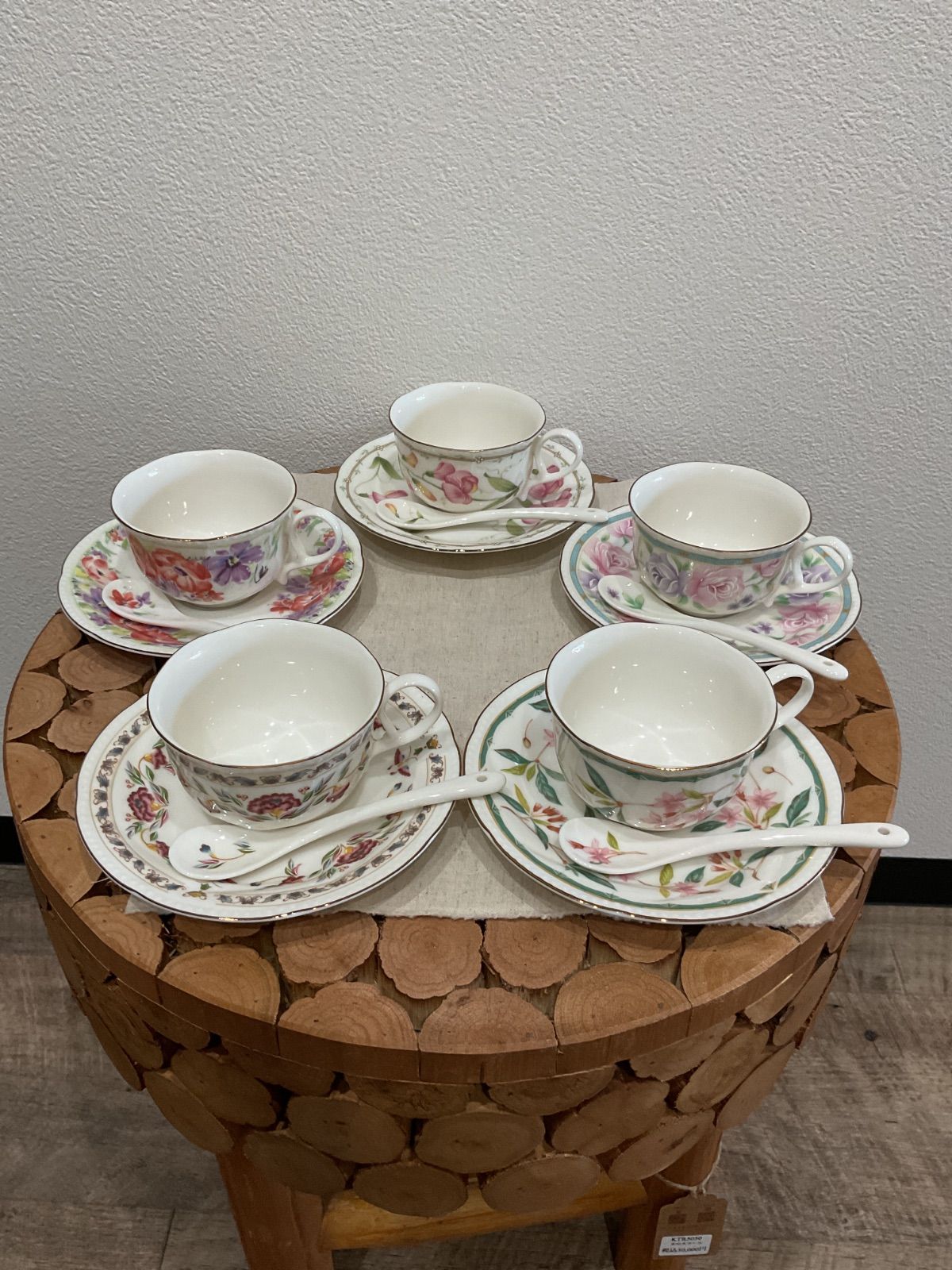 未使用：NARUMI デザートセット 5客（カップ、皿、スプーン） 未使用：NARUMI デザートセット 5客（カップ、皿、スプーン） 未