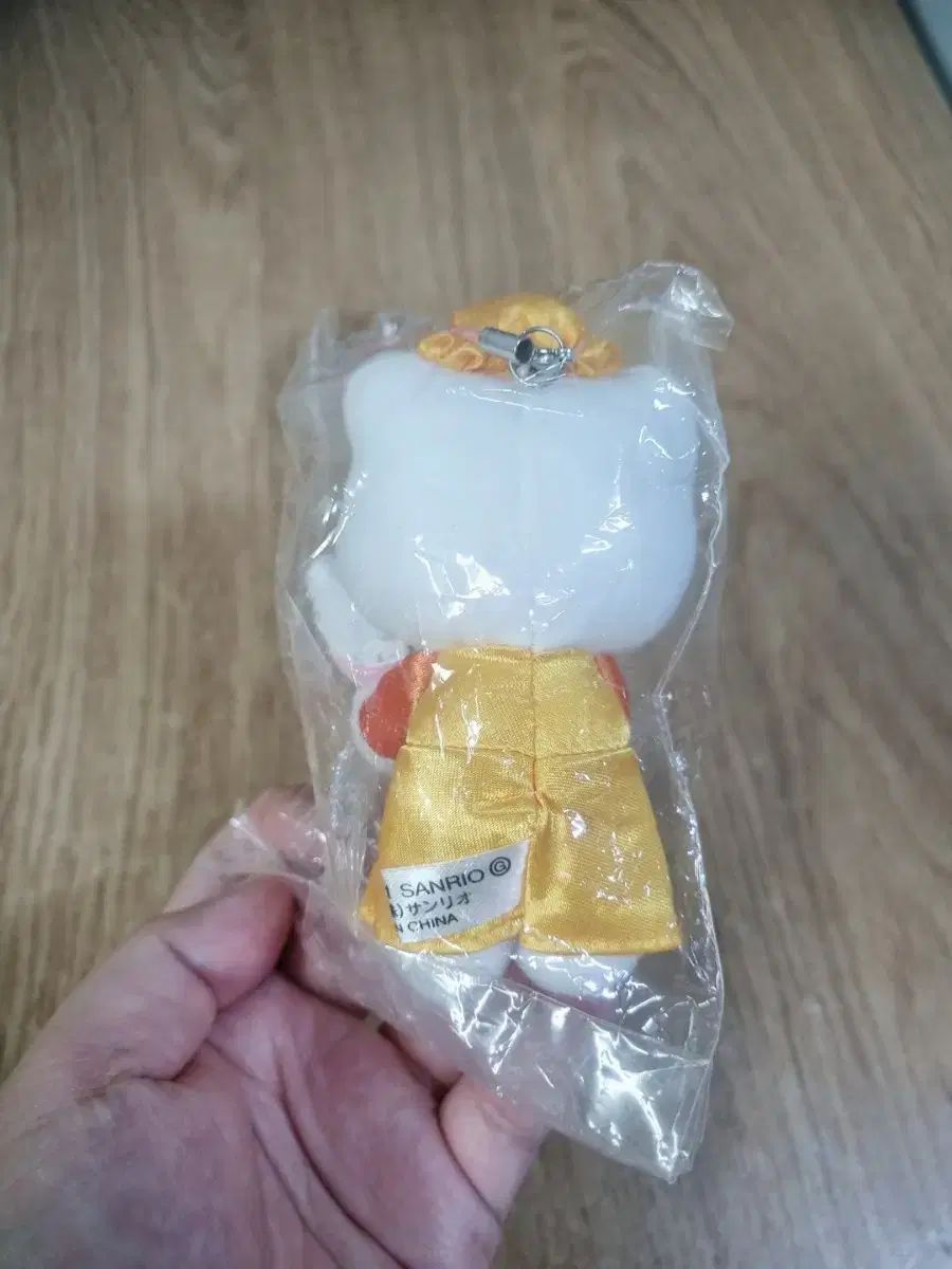 Hello Kitty クラシック ママ ベビー ぬいぐるみ 小型マスコット キティーストラップ