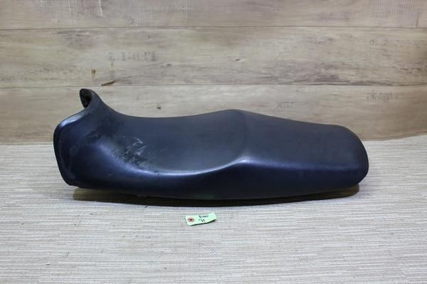 ☆カワサキ☆ZZR1100☆ZXT10C☆シート☆K40-71