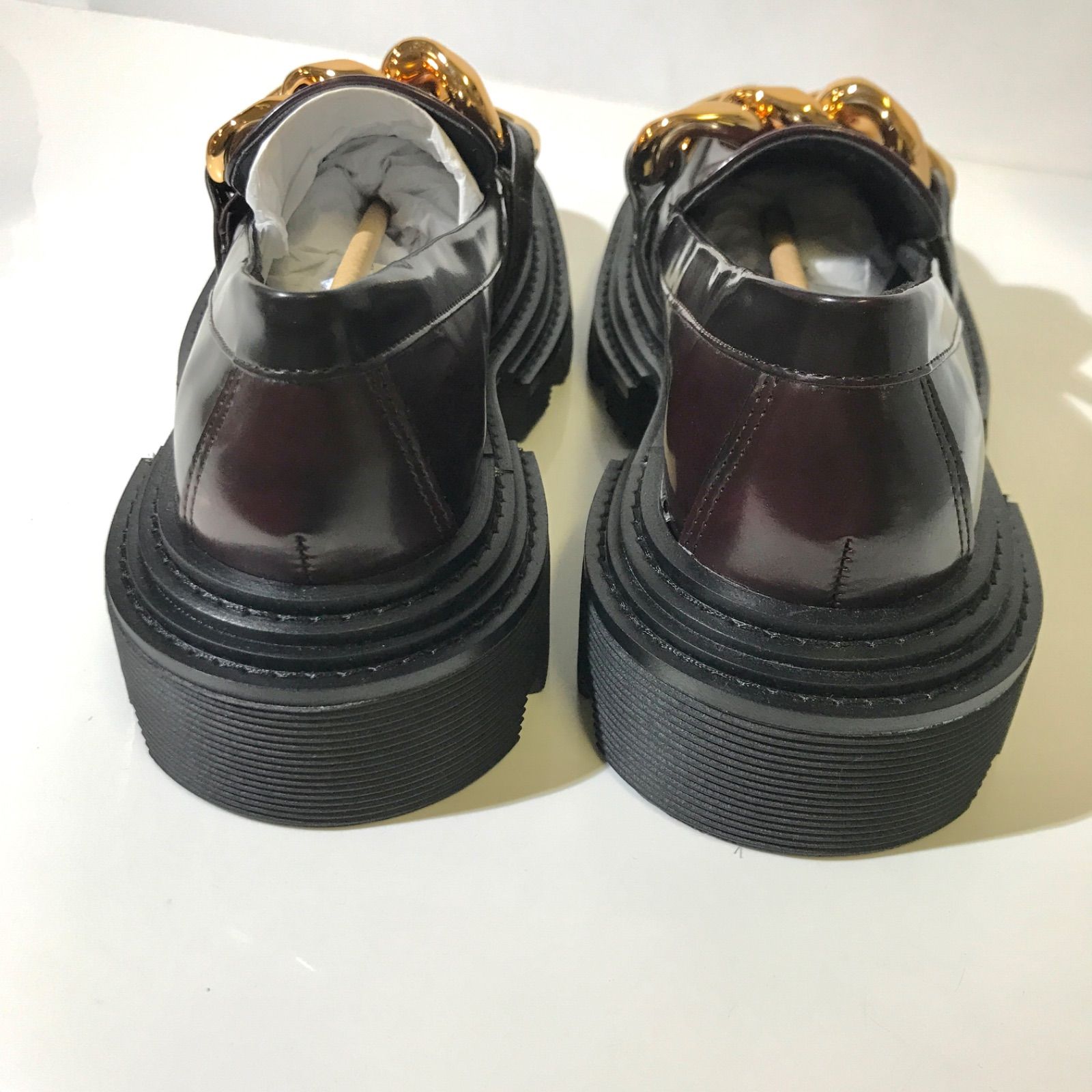Perline ペルリーネ チャンキーチェーンローファー （Burgundy） CHARLES&KEITH Perline ペルリーネ チャンキーチェーン