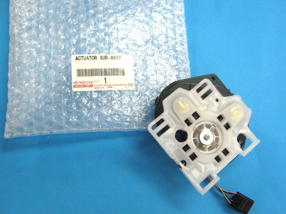 新品 トヨタ純正 100 ランドクルーザー ドアミラー アクチュエータ 左