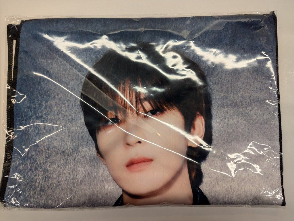 SEVENTEEN 2024 RIGHT HERE JAPAN DINO BIG PHOTO TOWEL