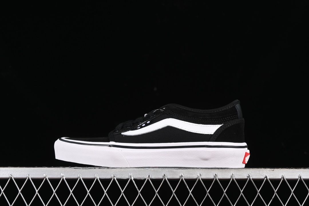 今日 VANS Chukka ミニパン ブラック - ホワイト スポーツ キャンバス ヴァン化 スニーカー 在庫 の な価格です -WTO輸入2