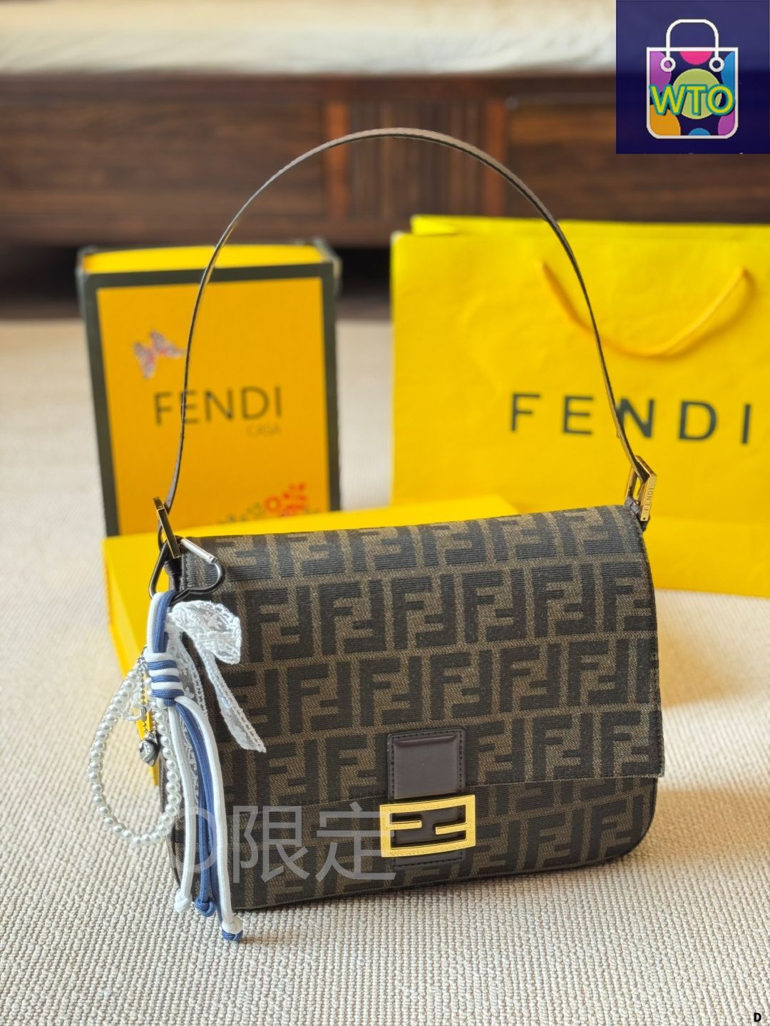 今日特価】Fendi Baguette フェンディ バゲット バッグ（ラージ