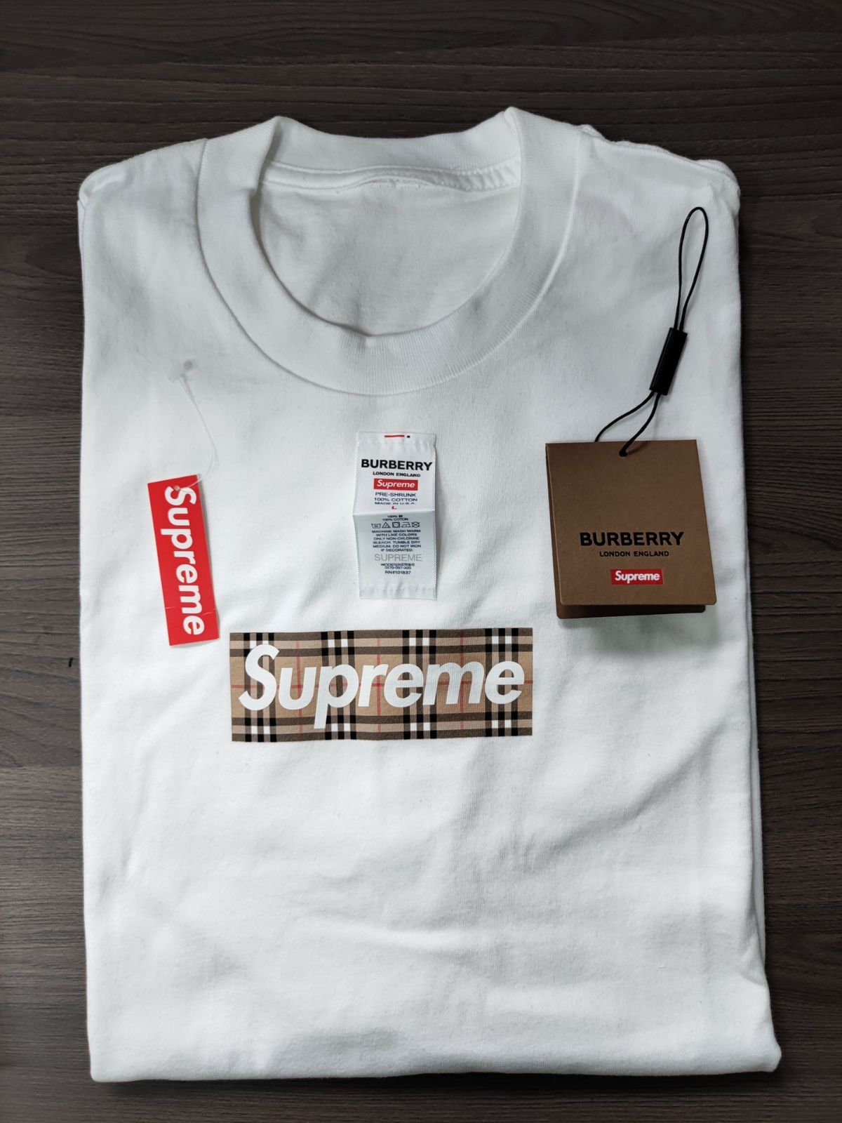 Supreme Burberry Box Logo Tee white シュプリーム ×バーバリー  22SS  バーバリーボックスロゴTシャツ