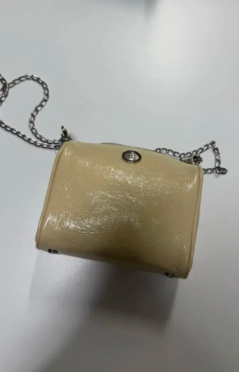 minitmute Brett Bag Mu Ivory MINITMUTE(ミニミュート) brett ミュー