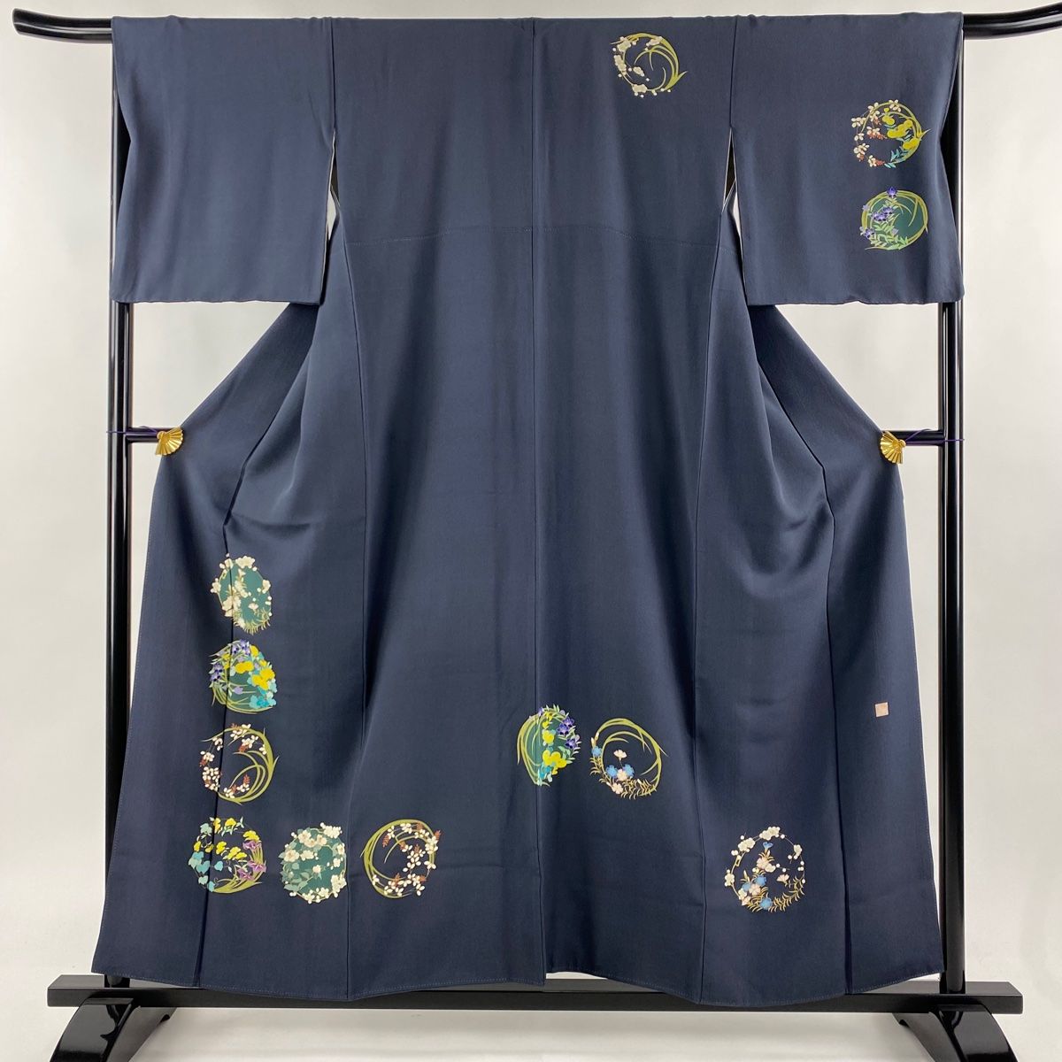 付下げ 身丈155.5cm 裄丈66cm M 袷 落款 花丸文 紺色 正絹 優品 【中古  