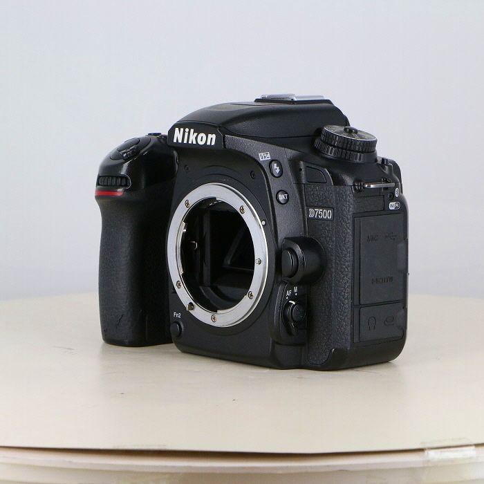 Nikon F5 ニコン 一眼レフ フィルムカメラ ボディ ニコン Nikon F5