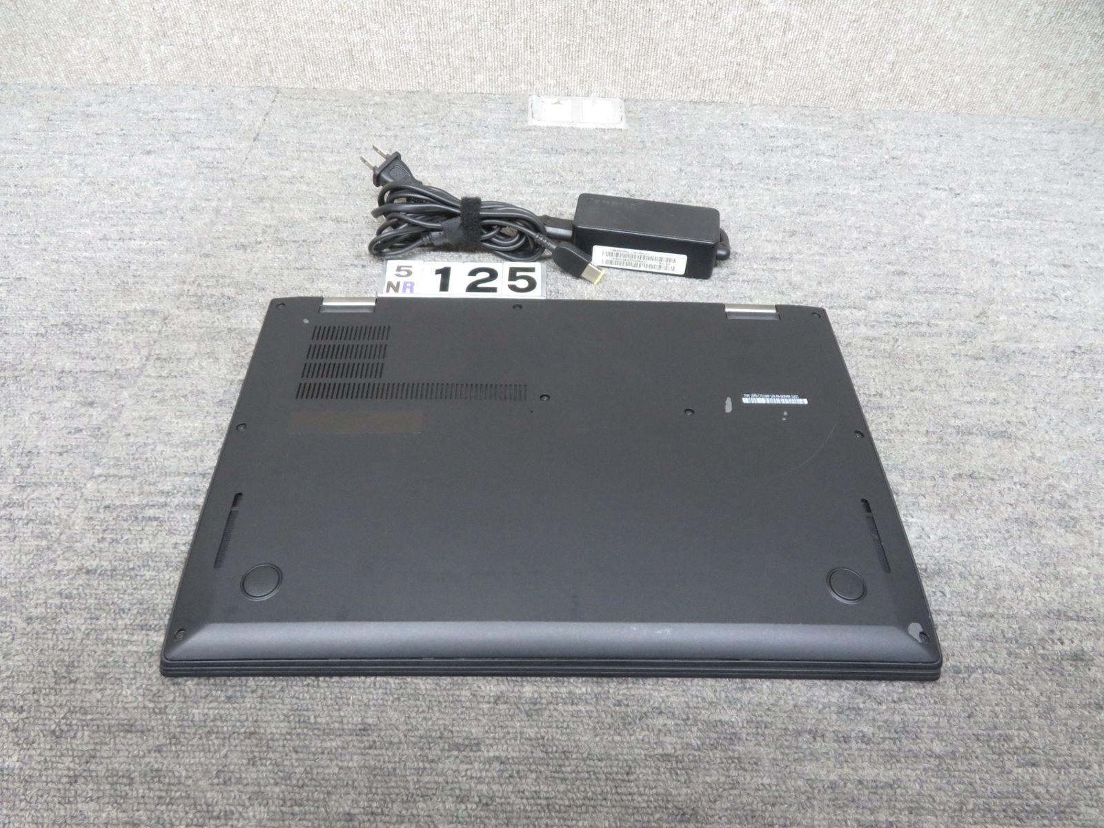 【超人気ビジネスPC】◆ Lenovo ThinkPad X1 Carbon Gen4 / 14型 ◆ 高性能Core i5-6200U /高速 256GB SSD / メモリ8GB ◆ Windows 11 Pro / Office ◆ 到着後すぐに使える ACアダプター付き 超人気ビジネスPC】◇ Lenovo ThinkPad X1 Carbon Gen4 / 14型