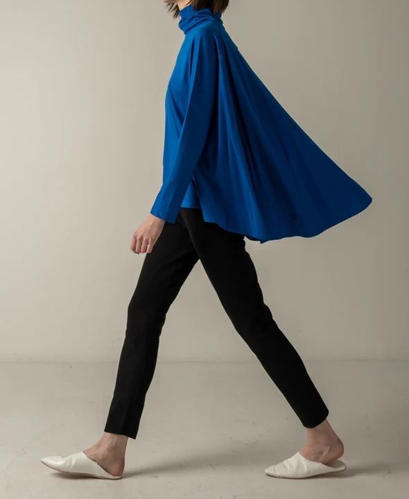 新品未使用 COG THE BIGSMOKE ELYSE FLAIR HIGH NECK TOP コグ