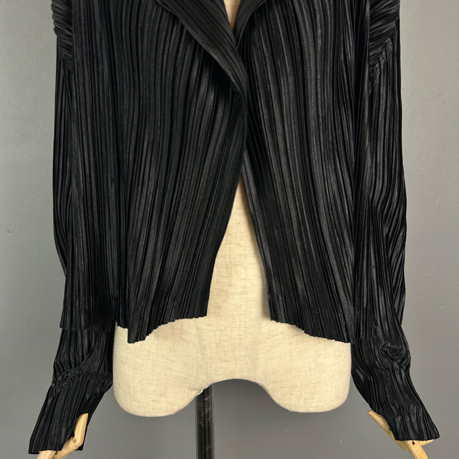 プリーツプリーズ イッセイミヤケ プリーツカーディガン 長袖 4 ブラック 日本製 PLEATS PLEASE ISSEY MIYAKE プリーツプリーズ イッセイミヤケ