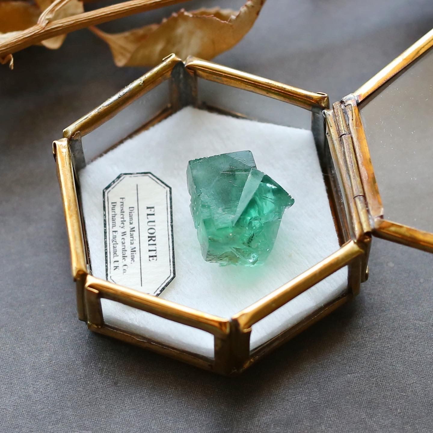 ダイアナマリア鉱山フローライトの結晶 鉱物標本 ミニチュア 蛍石 