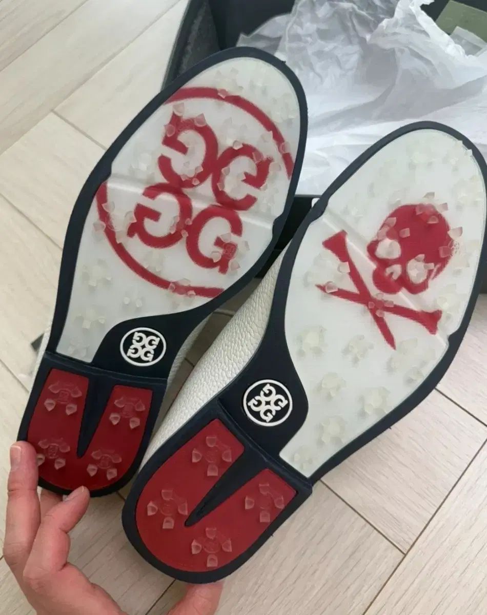 ゴルフシューズ